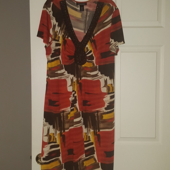 Dress - Picture 2 of 4